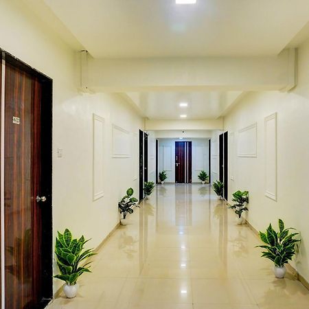 Super Collection O Vardhan Plaza Yerandwane Bagian luar foto